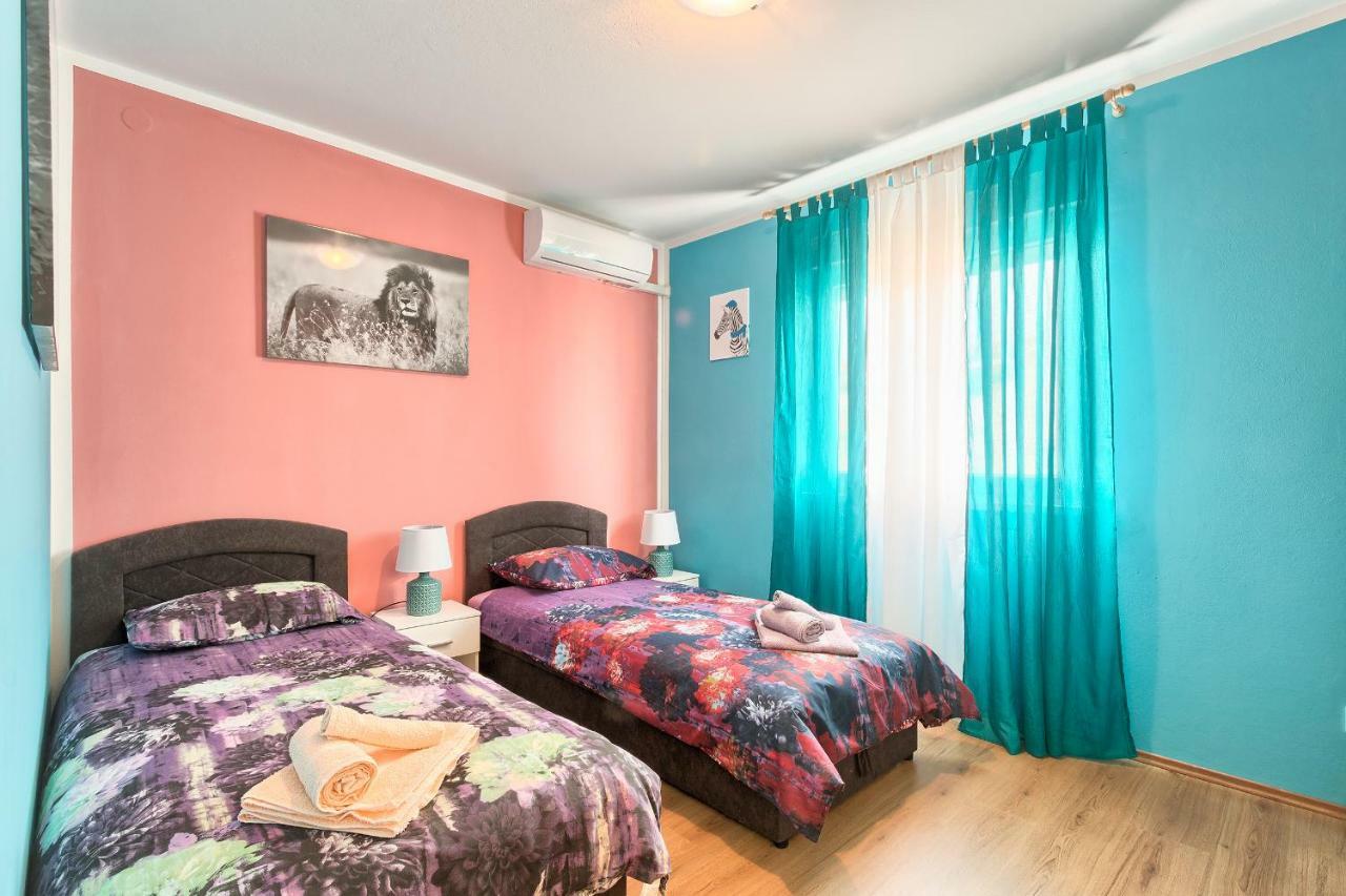 Apartman Modry Pula Exteriör bild