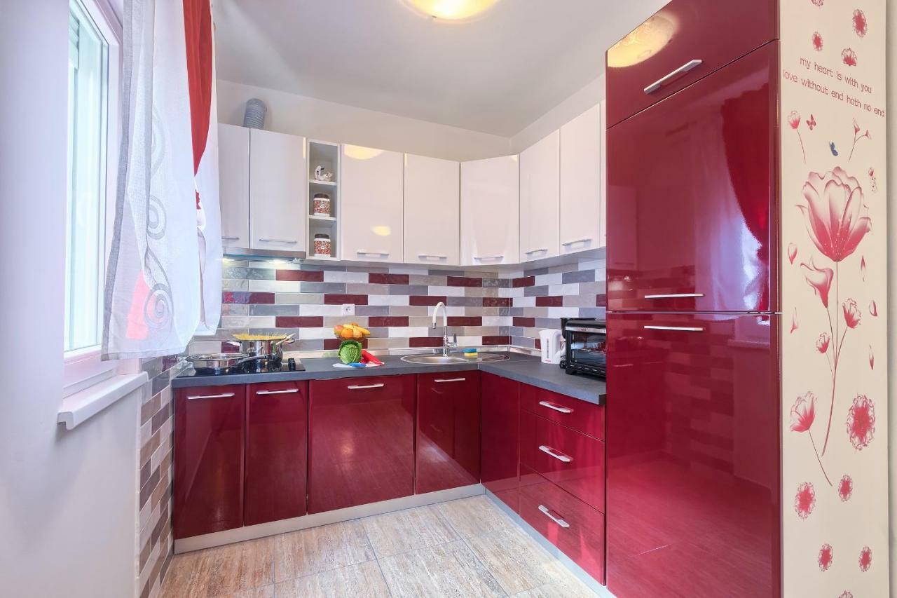 Apartman Modry Pula Exteriör bild